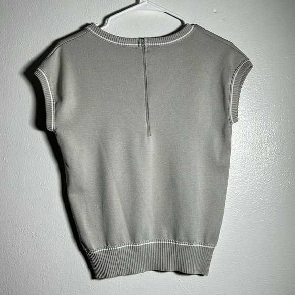 Vintage Givenchy Sport sweater - Picture 5 of 7